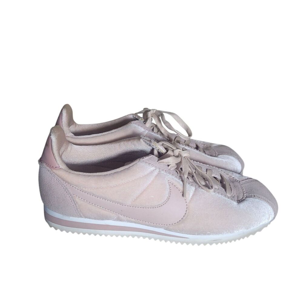 Nike Cortez Pink Velvet‎ Sneakers Women's Size 8 Athleisure Casual Sporty Retro